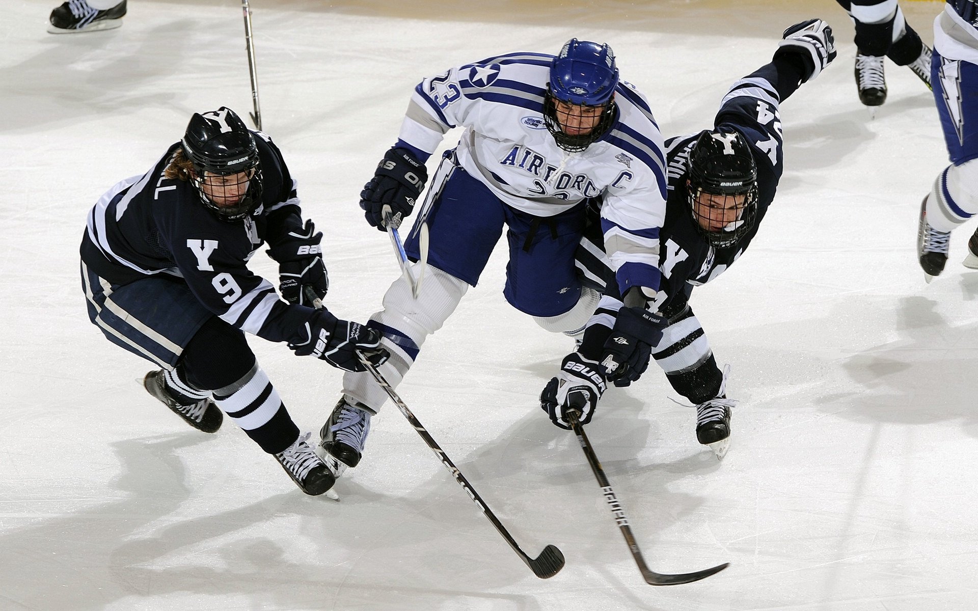 FIFPRO年度最佳11人:登贝莱、姆巴佩、亚马尔、佩德里、贝林在列,fifa年度最佳球员颁奖典礼